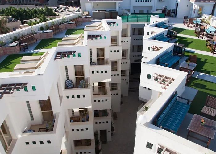 Hotel Elaria 3*