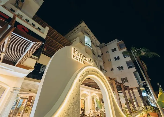 Hotel Elaria 3*
