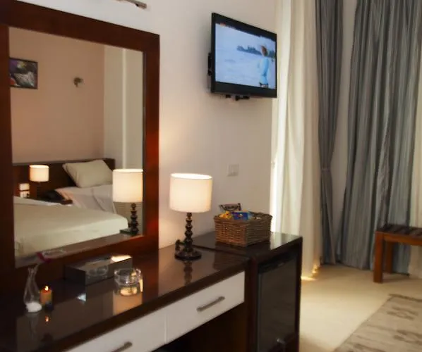 Elaria Hotel